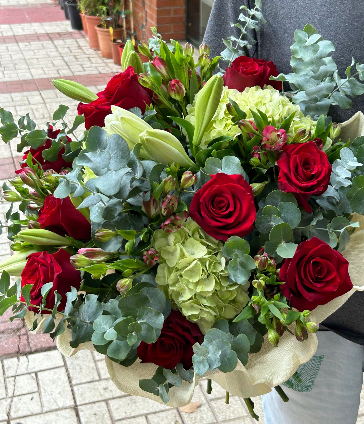 Ramos con rosas rojas Floristería en Málaga