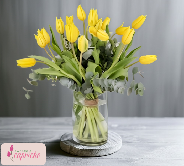 Ramo tulipanes amarillos Floristería en Málaga