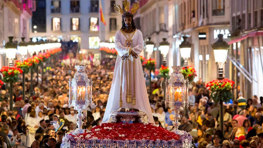 Las Flores Más Especiales para Semana Santa en Málaga