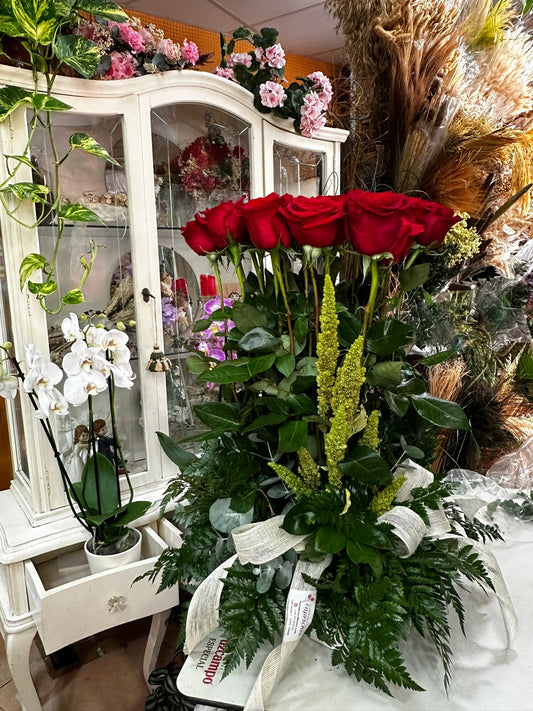 Vertical Bouquet of 24 Red Roses